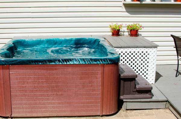 Hot Tubs residential junk